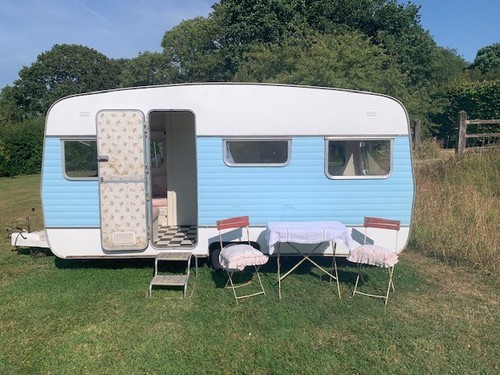 Vintage chic caravan - chic,
