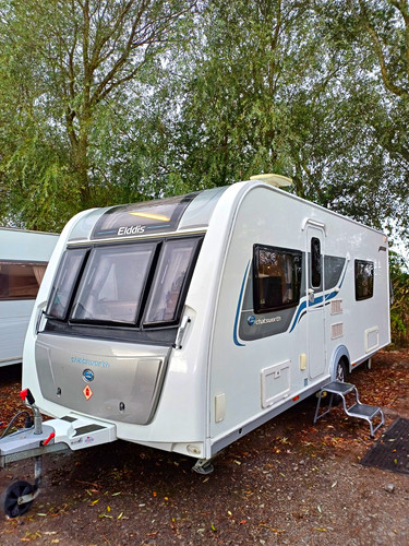 Twin fixed single - single, beds