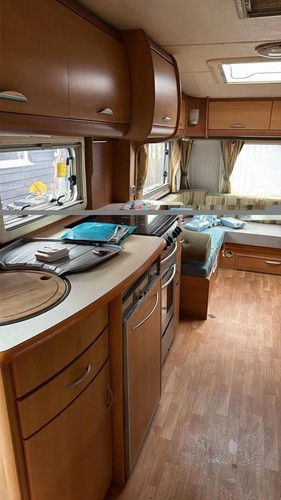 Swift conqueror 508 - swift, sal