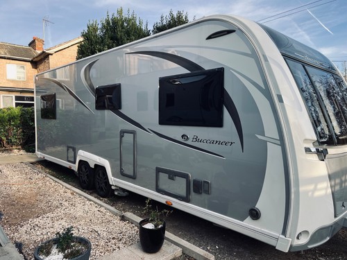 Buccaneer commadore twin - , axle